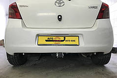 Фаркоп Toyota Yaris 2006-2014 (Тойота Яріс 2) оцинкований Швидкознімний автомат на ручці
