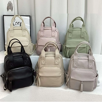 Жіночий рюкзак 30*23 см на блискавці з кишенею зі штучної шкіри в різних кольорах Zhenya