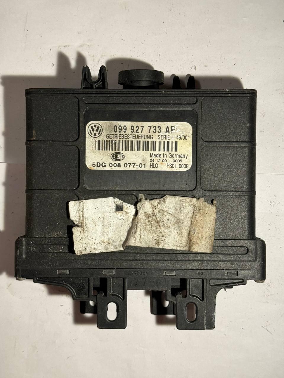 Електронний блок керування Volkswagen 099927733AP Hella 099 927 733 AP / 5DG 008 077-01 / 5DG00807701