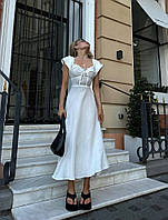 Очень красивое и нежное платье с шнуровкой по спинке белый