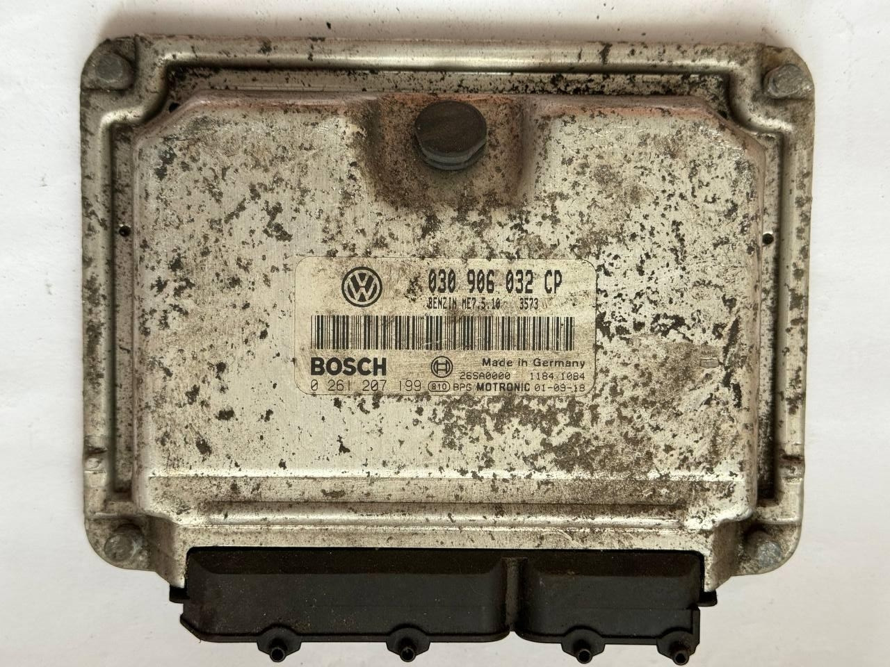 Електронний блок керування Volkswagen benzin 030906032cp / 030906032CP / 0 261 207 199 / 0261207199