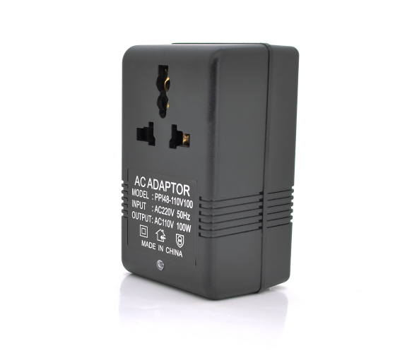 Перетворювач напруги трансформаторний HC-105W Input 220 V/Output 110V, + універсальна розетка