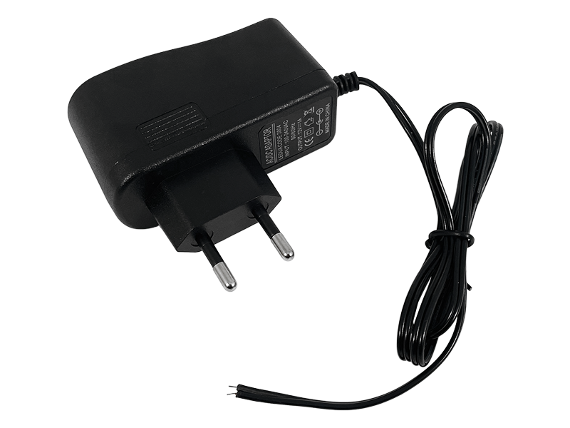 Блок живлення 12W-IP44 1А 700mm AWG, пластик 12V розеточний чорний LEDUA