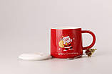 Керамічна чашка 400 мл Merry Christmas з кришкою і ложкою Червоний, фото 2