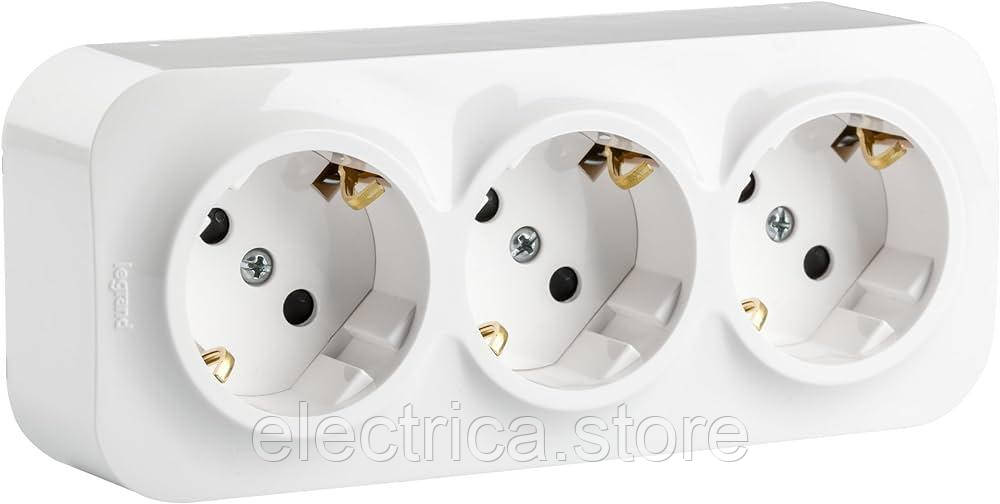 Forix Розетка потрійна з заземленням і шторками білий 782418, фото 1