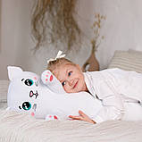 Подушка декоративна Котик обіймашка Сніжок, біла, фото 4