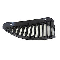 Решітка радіатора Mitsubishi Lancer 2003-2006 черн.лев. без емблеми