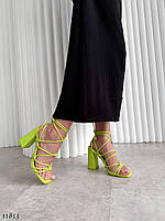 Женские босоножки цвета лайм на высоком толстом каблуке