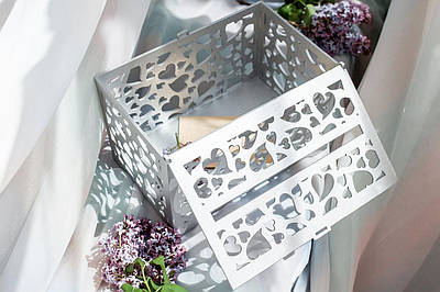 Біла весільна скринька з фанери для грошів ручної роботи "Серце" 30*20*20см