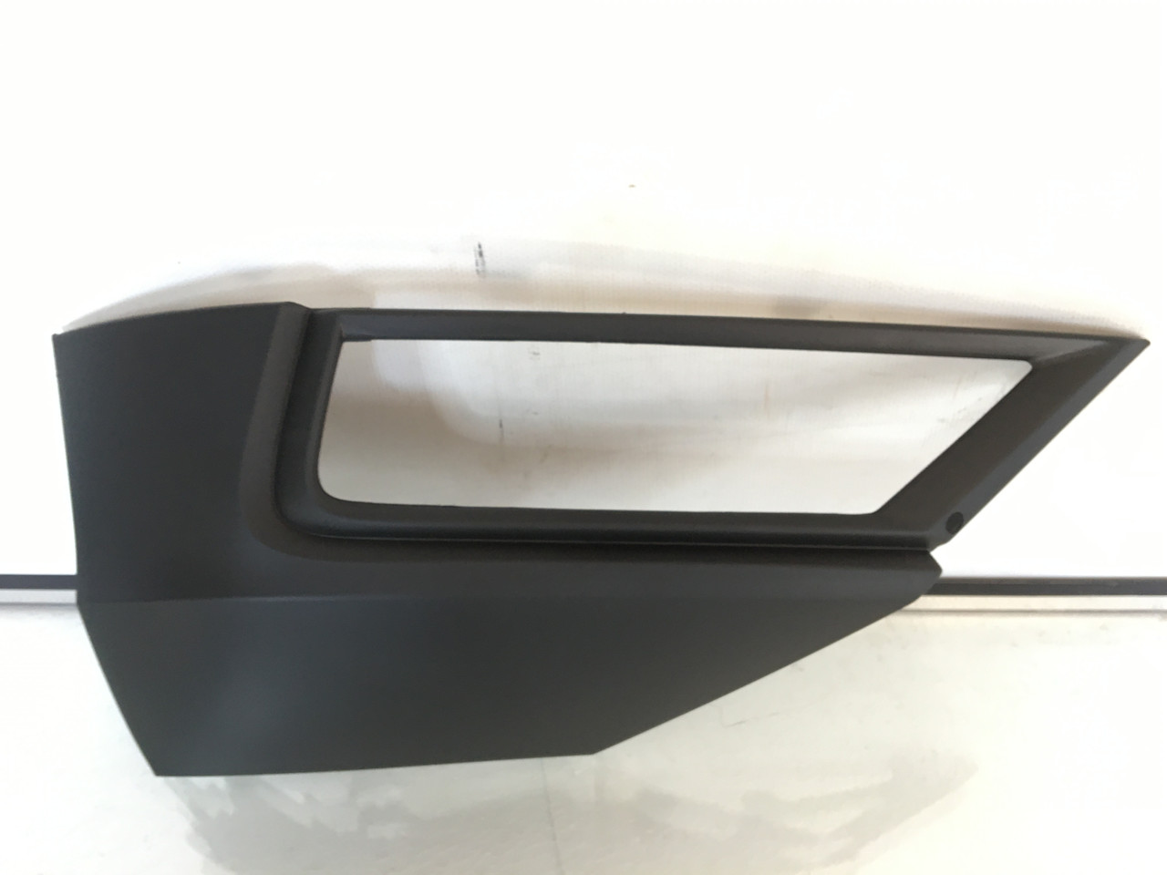 Накладка решітка заглушка протитуманної фари VW Tiguan 2017 5NA853212A права, фото 1