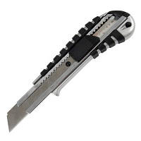 Нож канцелярский металлический Axent, резиновые вставки, лезвие 18 мм (6901-A)