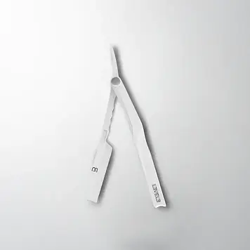Небезпечна бритва Level3 Milly Clutch Razor Holder White