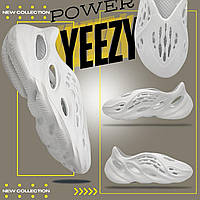 Женские шлепанцы Yeezy Foam Runner White. Стильные женские шлепки Изи белые