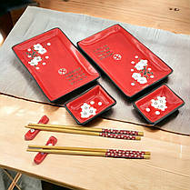 Набір посуду для суші з кераміки 8 предметів біла Сакура на червоному тлі на 2 персони, фото 5