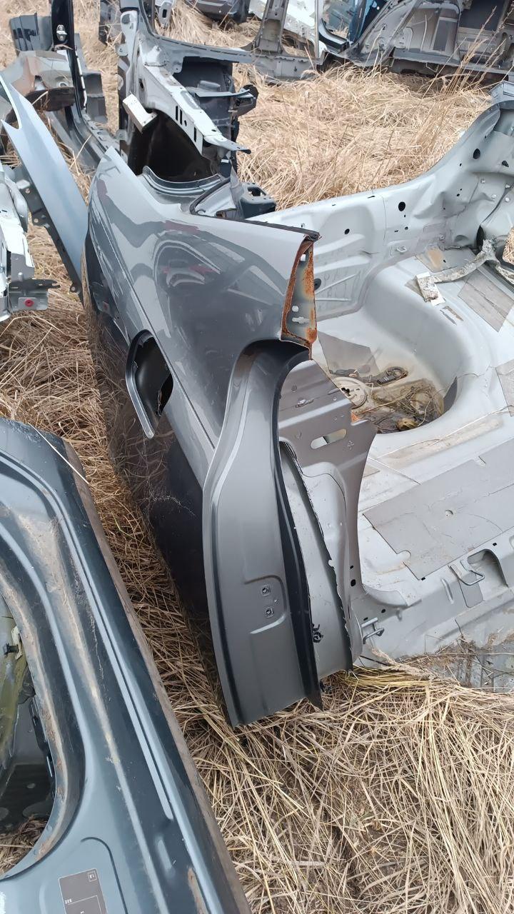 Задня права четверть Volkswagen jetta 6