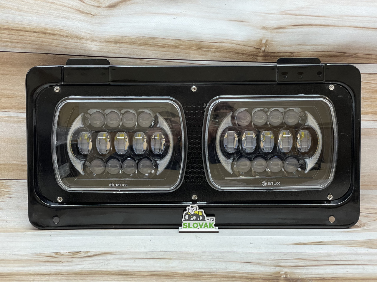 Рестайлінгові передні квадратні фари та решітка в ЗБОРІ на МТЗ-82 (Ближній+Далекий+поворот+ДХО), фото 1