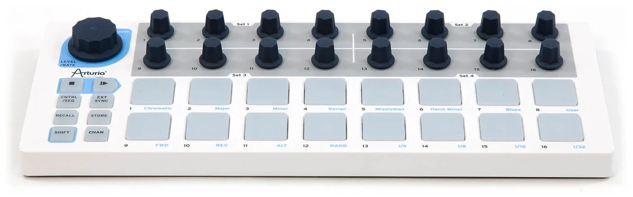MIDI контролер Arturia BeatStep