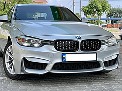 Передній бампер M3 стиль BMW 3 Series F30 F31 2012-2018 (під омивачі/без отворів під парктроніки)