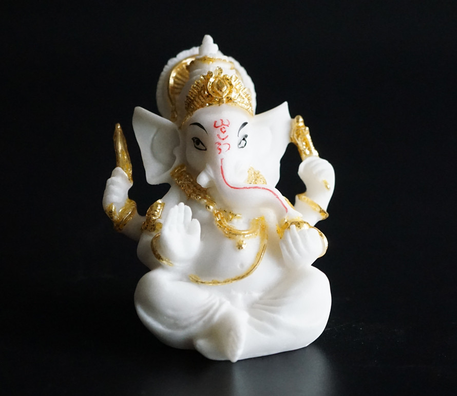 Ганеш білий полістоун