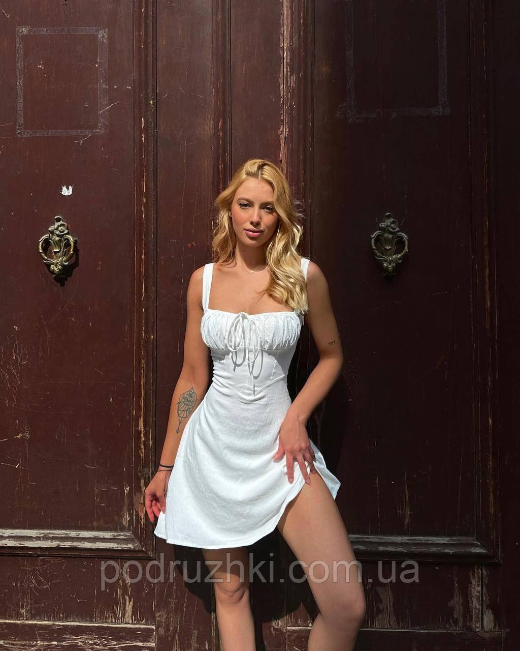 Коротка літня сукня сарафан зі шнурівкою по спині Колір чорний, білий Тканина креп жниварка Розмір 42-46, фото 1