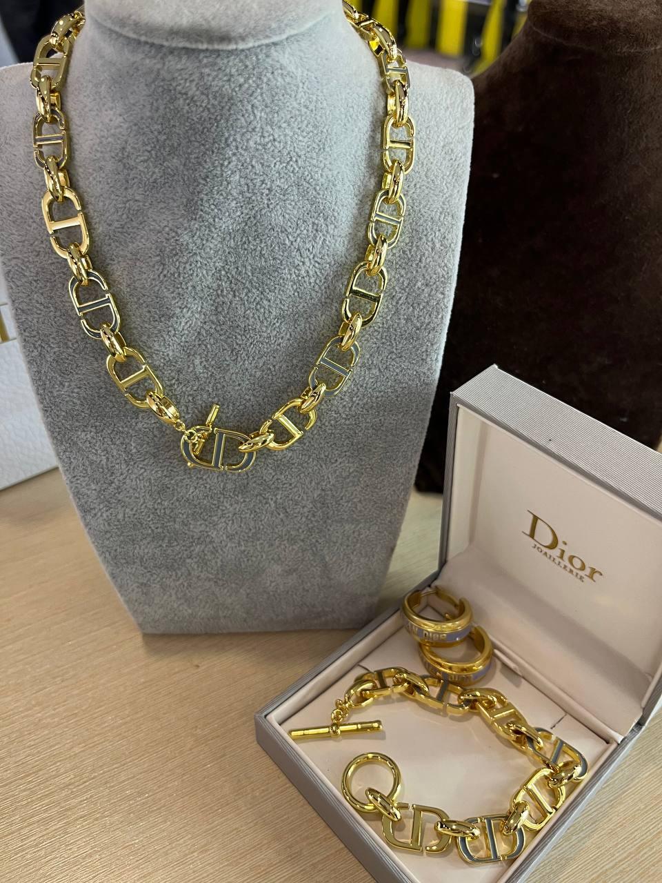 Кольє  від Dior