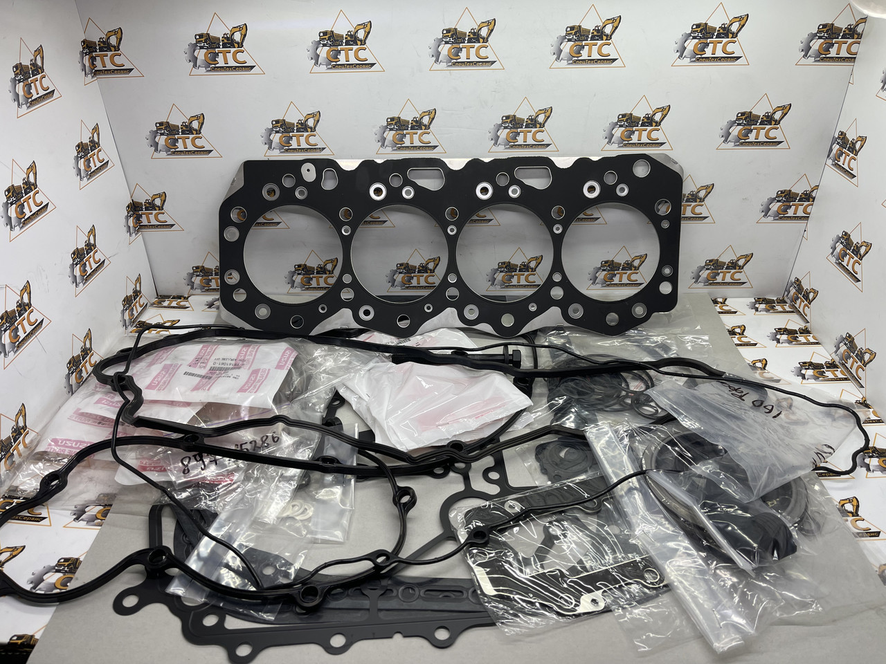 Комплект прокладок для двигуна ISUZU серії 4 JJ 1-й ремонт на JCB номер 02/802345, 5878169940