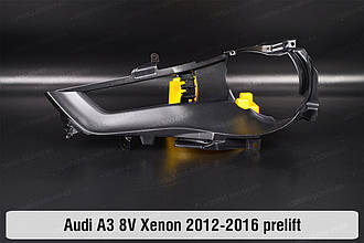 Декоративна маска Audi A3 8V Xenon (2012-2016) дорест ліва