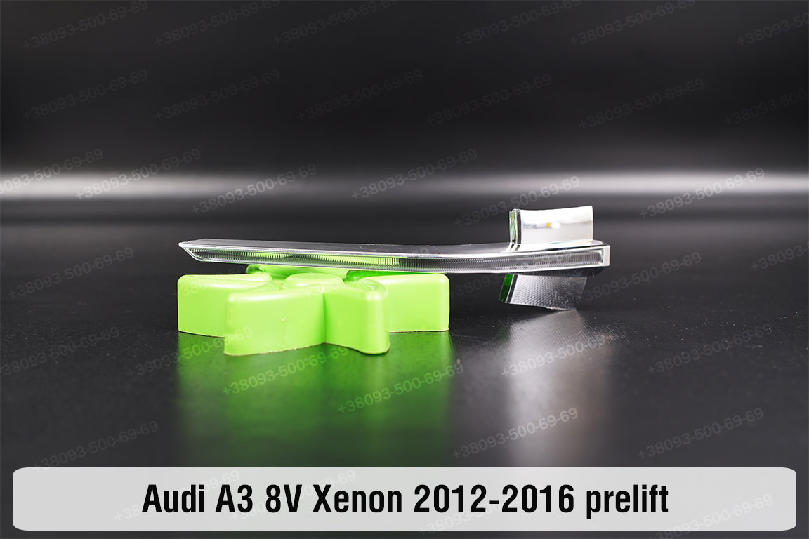 Хромована декоративна маска світлорозсіювач поворотника Audi A3 8V Xenon (2012-2016) дорест ліва, фото 1