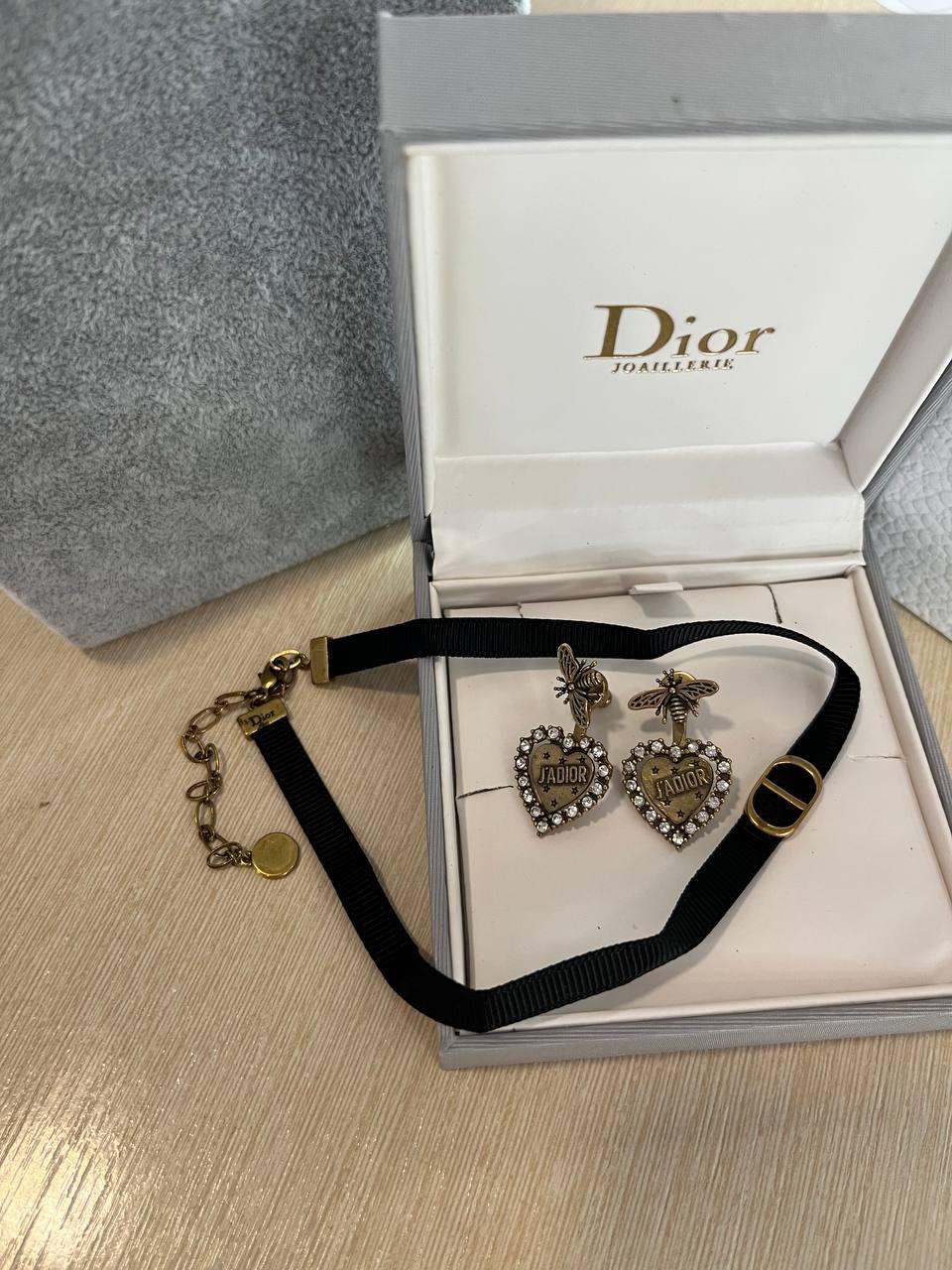 Сережки  від Dior