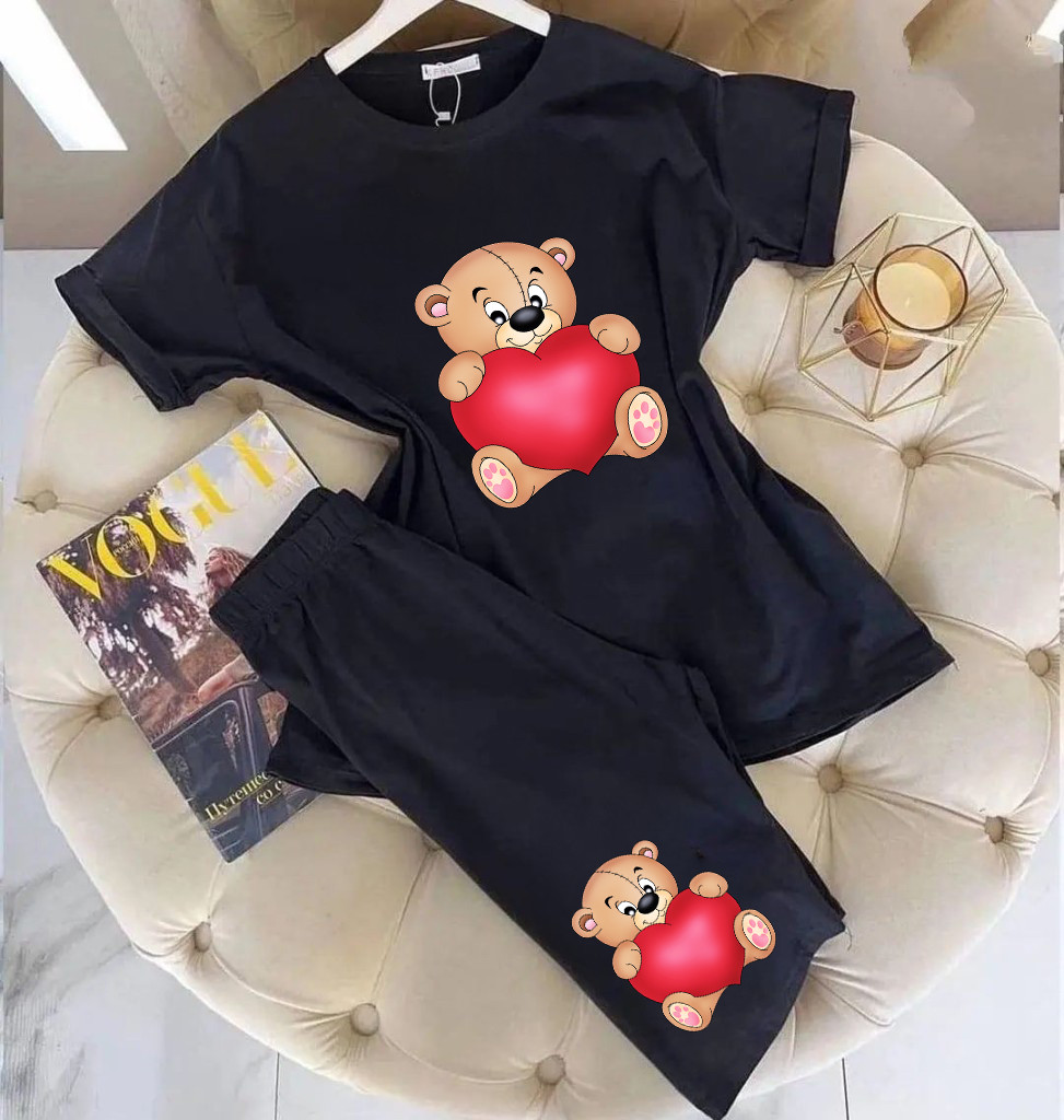 Жіночий літній костюм: футболка вільного крою та велосипедки з ведмедиком, фото 1