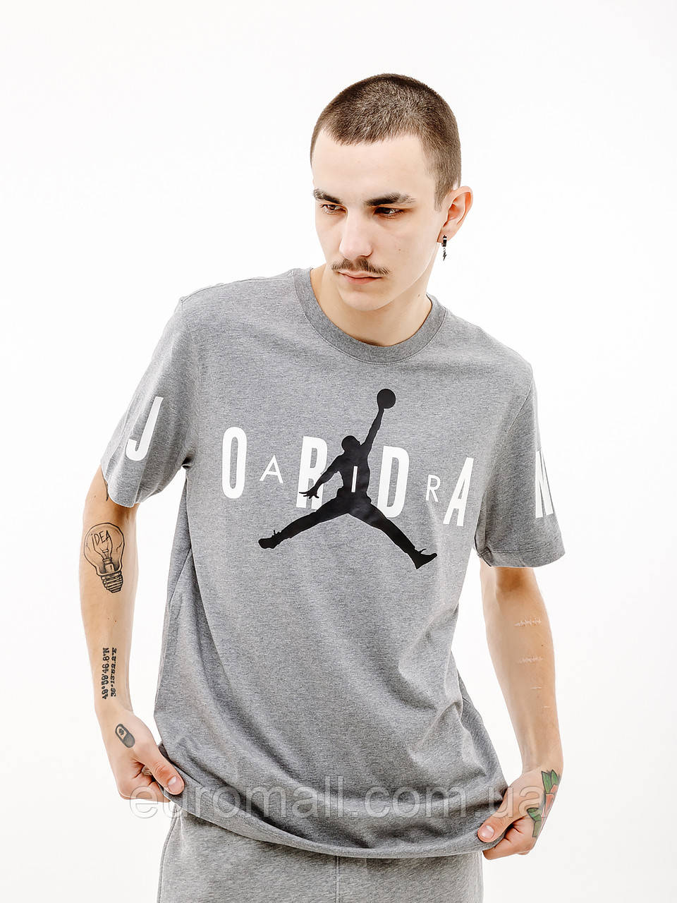 Футболка Nike MJ JD AIR STRETCH SS CREW сіра DV1445-091 DV1445-091 Розмір EU: S, фото 1
