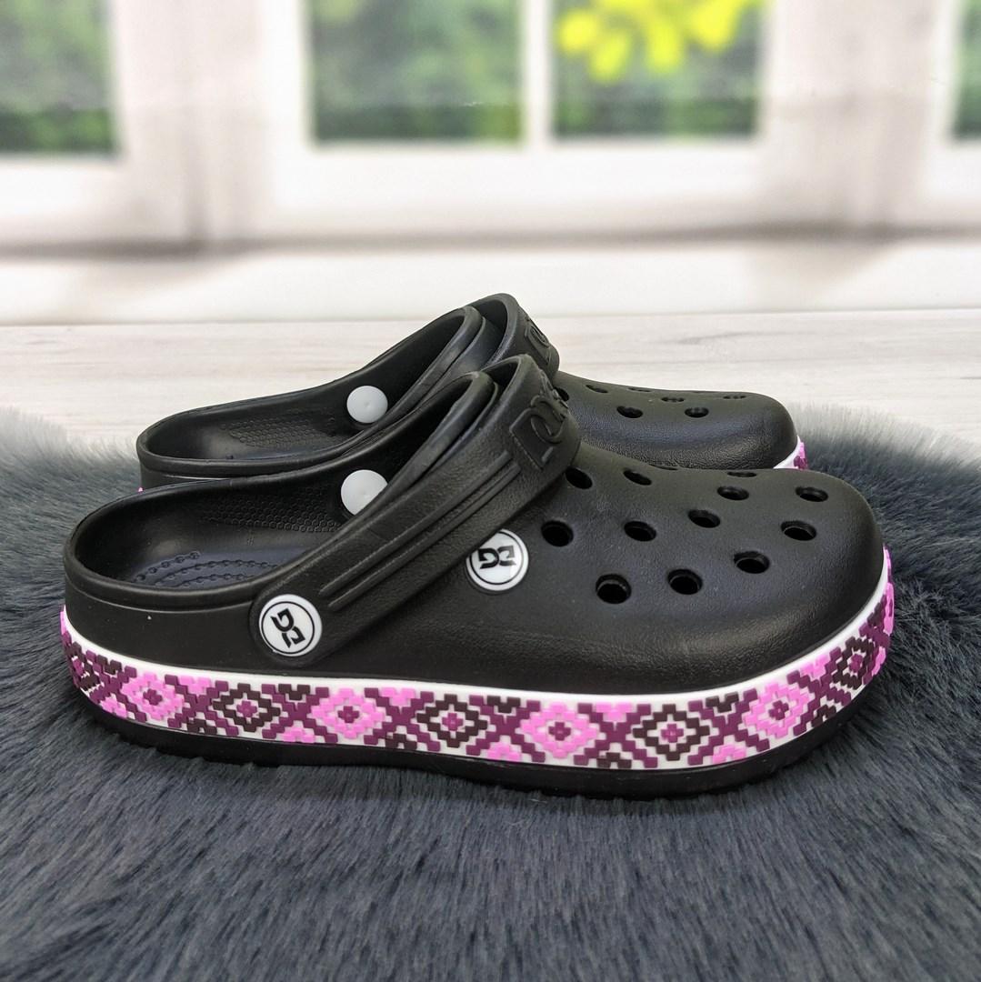 Сабо крокси жіночі чорні рожевим візерунком вишиванка Даго Стиль 2494