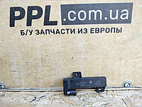 Jeep Compass II 16- Renegade антенна keyless усилитель антенны 68051315AB