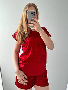 Женская велюровая пижама красная