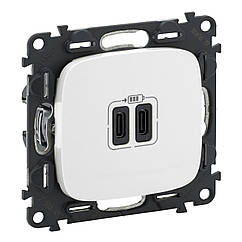 Розетка 2хUSB тип C + С Valena ALLURE білий 755345