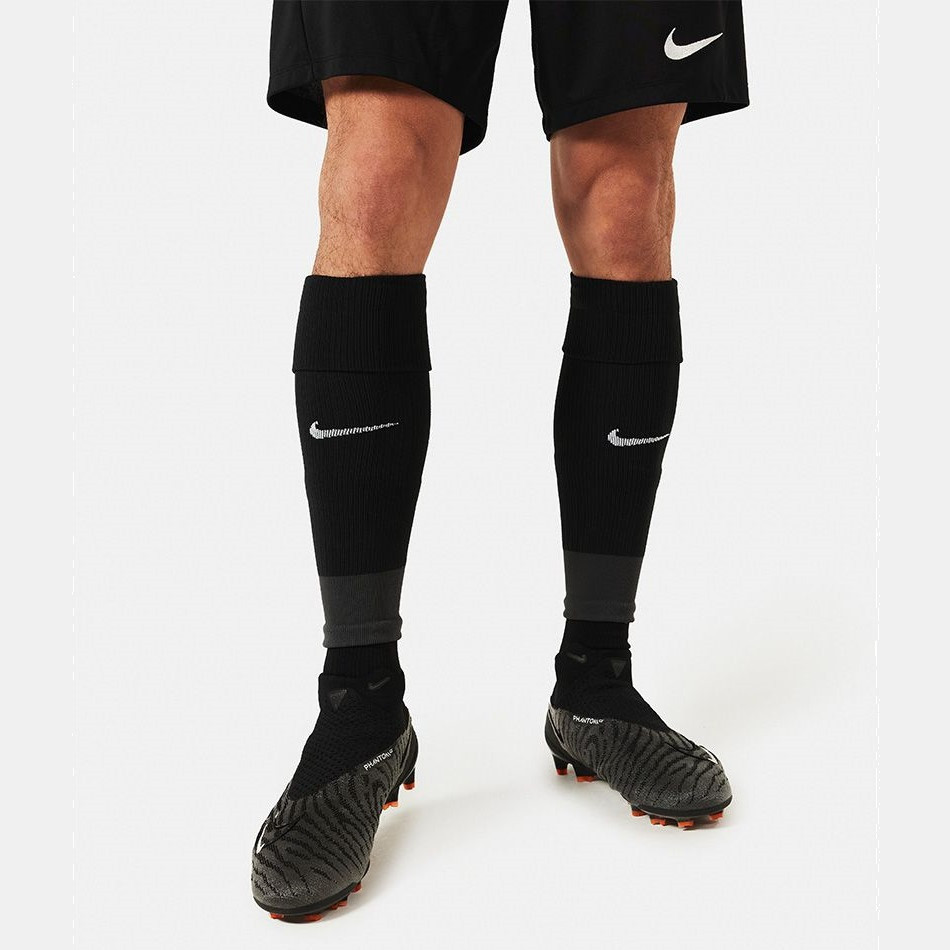 Гетри (обрізки) Nike U NK STRIKE SLV WC22 FQ8282-010 чорні