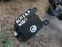 NISSAN ALMERA N16 03- Моторчик заслонки печки обогревателя 3T05030820
