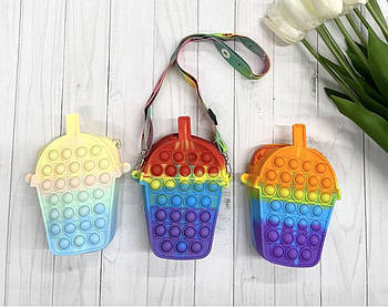 Дитяча сумочка Поп іт Мілкшейк 13,5*10 см на блискавці з довгим ремінцем у різних кольорах Nina