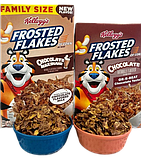 Сніданок з сухого завтраку Kellogg's Frosted Flakes Chocolate Milkshake Family Size, 629г, фото 4
