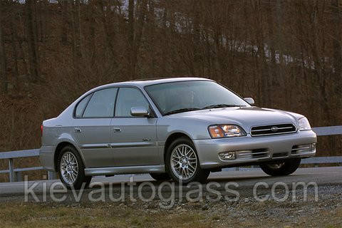 Лобове скло на Subaru Legacy 1998-03 г.