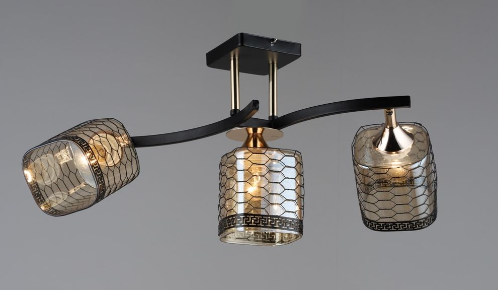 Люстра стельова три плафони L560*W200*H280 E27