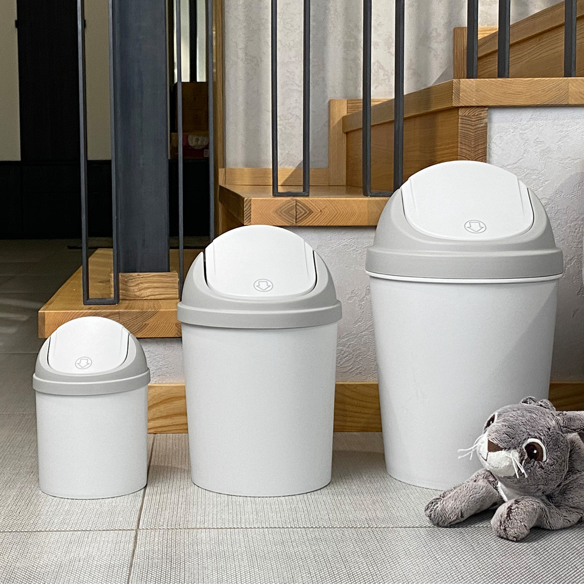 ВІДРО ДЛЯ СМІТТЯ З КРИШКОЮ, фото 1