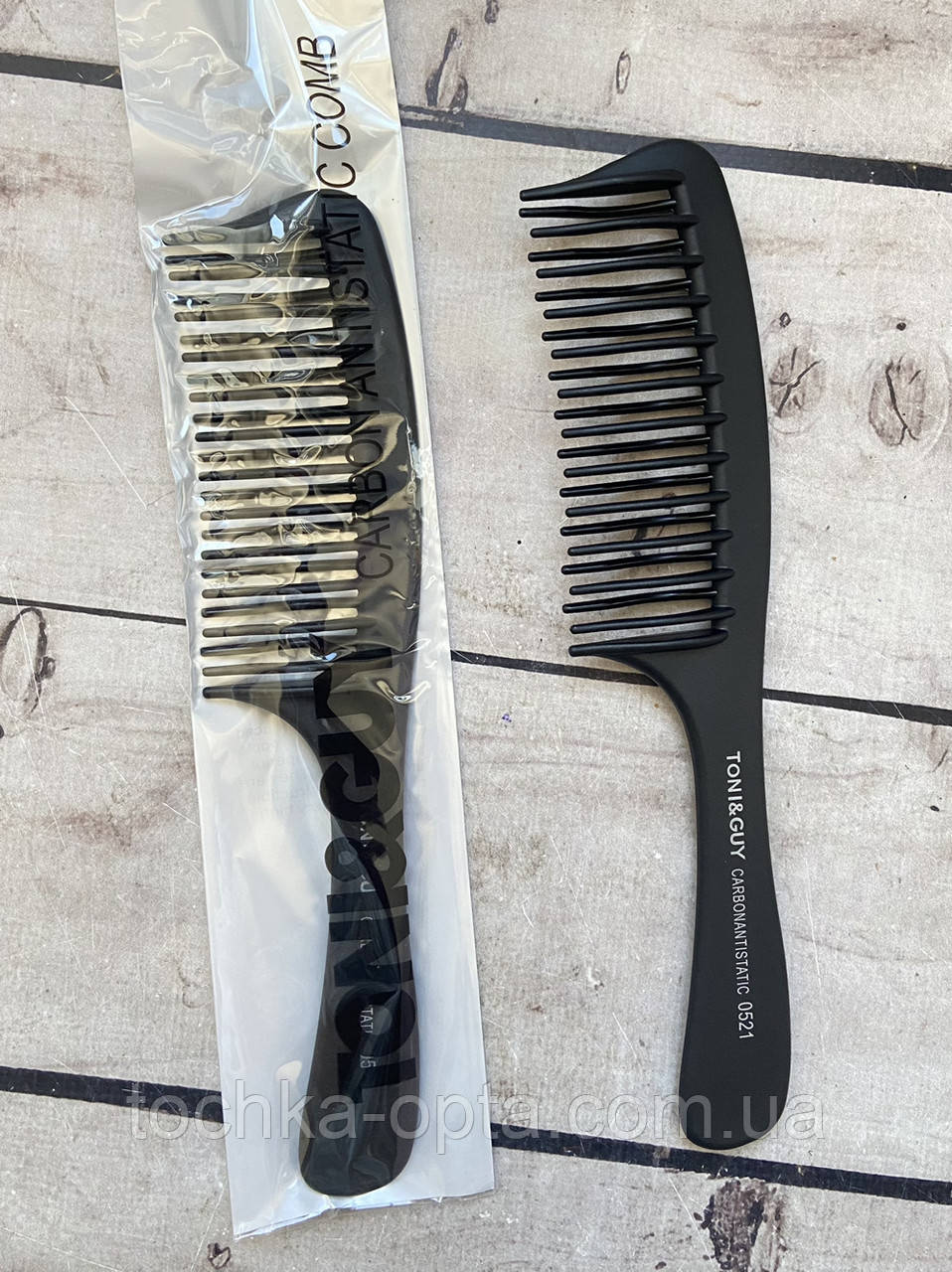 Гребінець краб TONI&GUY Carbon antistatic 0521