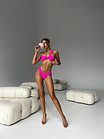 Гарний літній яскравий стильний жіночий роздільний купальник на одне плече в малина кольорі комплект купальний