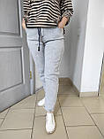 Джинси жіночі на резинці великий розмір стрейч 42 світло-сірі, фото 3