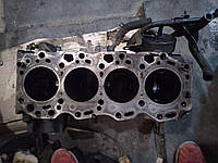 Голый блок цилиндров двигателя Toyota 2,0 D4D 1CD-FTV 1140129665 , 1140027130 , 1140129705 , 1140027180