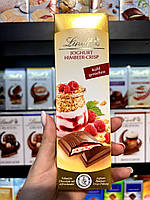 Молочный шоколад с малиновым криспи йогуртом Lindt Joghurt Himbeer Crisp 100г. Швейцария