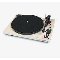 Проигрыватель виниловых дисков Pro-Ject Essential II Demon By Parov Stelar