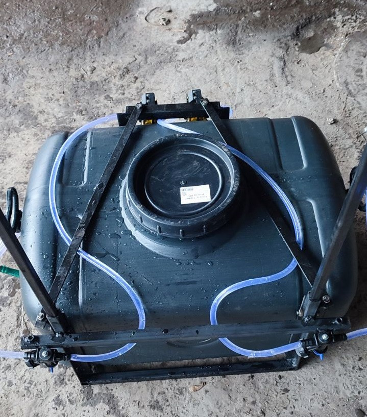 Обприскувач для трактора 105L-3T