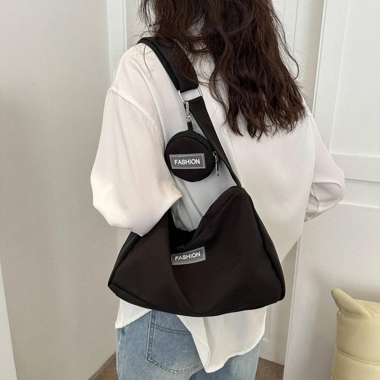 Стильна чорна жіноча сумочка через плече. Повсякденна сумка. Спортивна сумка. Молодіжна сумка.